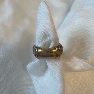 David Yurman Ring. Excellent Condition. Ring Size 5